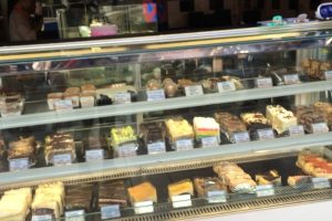 10 Kedai Cake di Lumut, Malaysia Terbaik untuk Pencinta Manisan