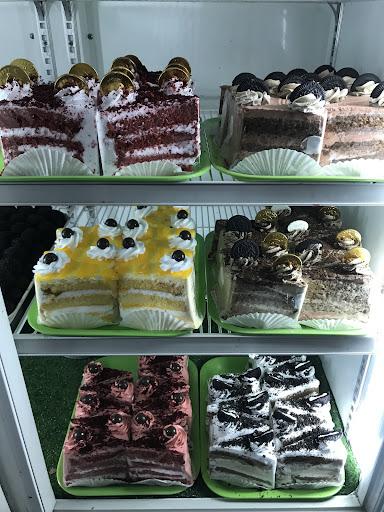 Kedai Roti & Kek Hasniah