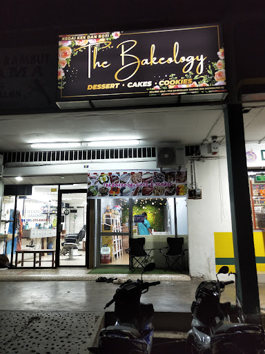 THE BAKEOLOGY (KEDAI KEK)