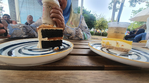 989 Kopi ( Pekan Lumut, Perak )