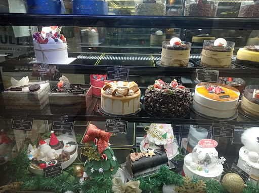 Taka Patisserie, The Spring Shopping Mall