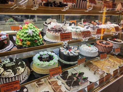 96 takar families pastry house