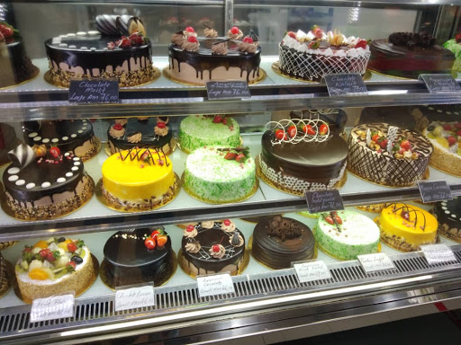 Strawberry Delight Cake House