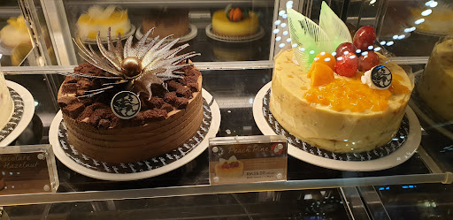 Moonlight Cake House