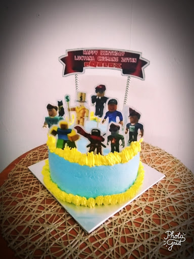 I. N Delucious Cake