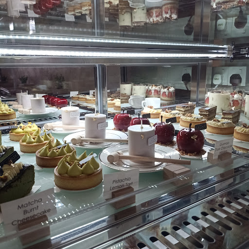Le Dux Patisserie