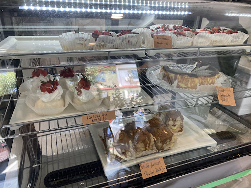 Cakes by Fash