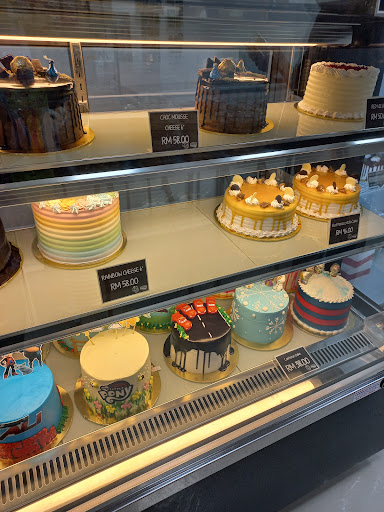 Kedai kek tongkang pechah @D'Honey Bakery Batu Pahat Kedai kek tongkang pechah @D'Honey Bakery Batu Pahat