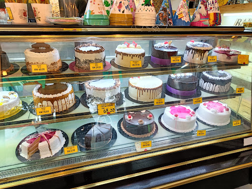 DARRAINZ CAKES