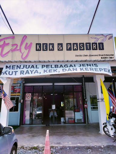 Ezly Kek & Pastri Ezly Kek & Pastri