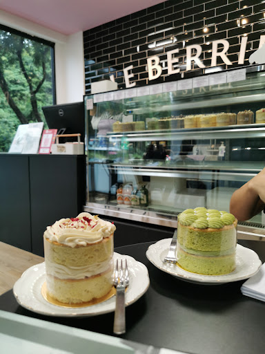 Le Berries Gaya Street