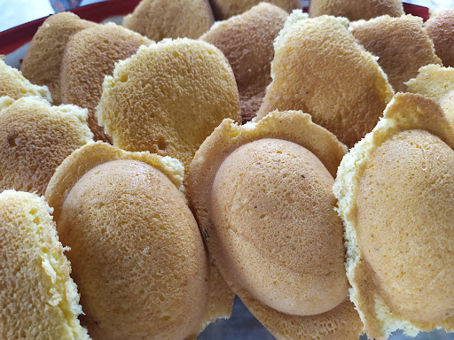 Kedai akok bahulu kakmoh Kedai akok bahulu kakmoh