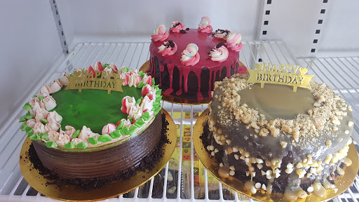 ZURAINI CAKE JALAN PASAR RAUB