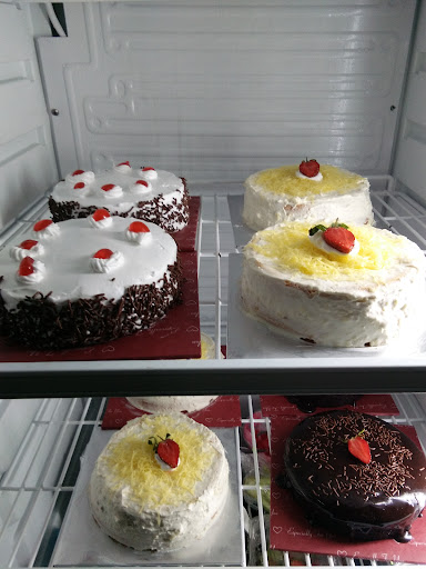 Haslyn Cake Haslyn Cake