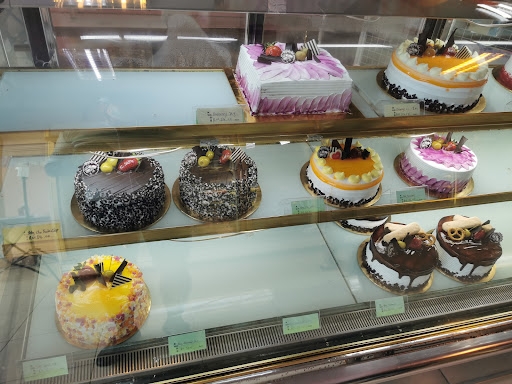 Kedai Kek Dan Roti Enak