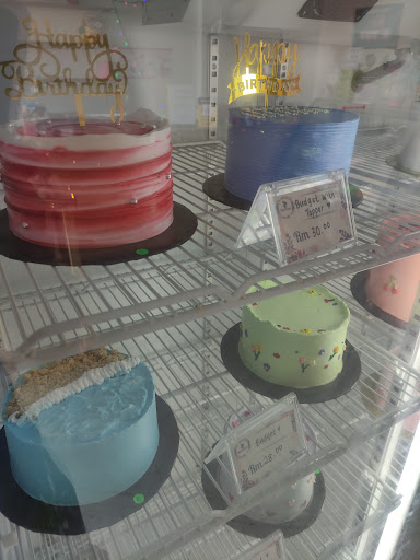 ForgetMeNot (Cake & Dessert) ForgetMeNot (Cake & Dessert)