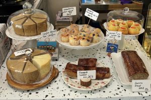 Hi Barry Desserts Cafe