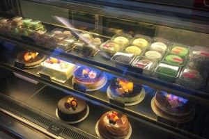 Kedai Cake di Batu Pahat, Malaysia: Panduan Terlengkap untuk Pencinta Kek