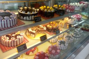 Kedai Cake di Kuala Terengganu, Malaysia: Panduan Terbaik untuk Pencinta Kek