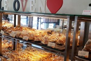 Kedai Roti Sentosa