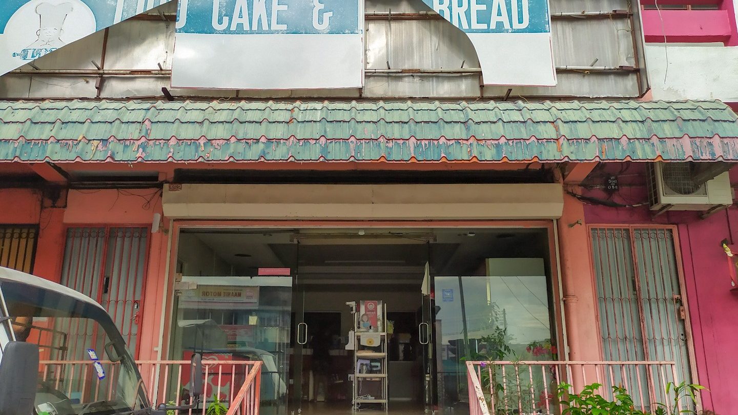 lido cake confectionery