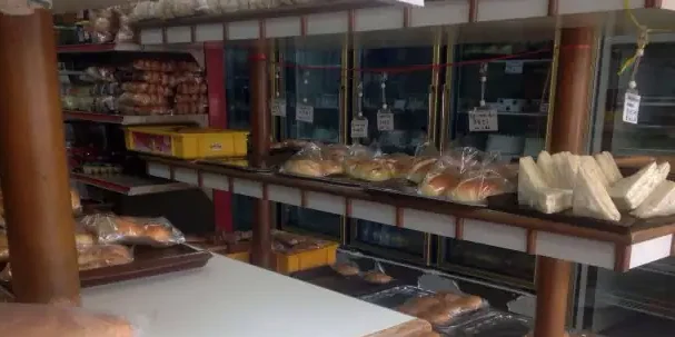 xq roti dan kek
