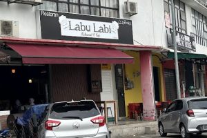 Labu Labi Restaurant & Cafe