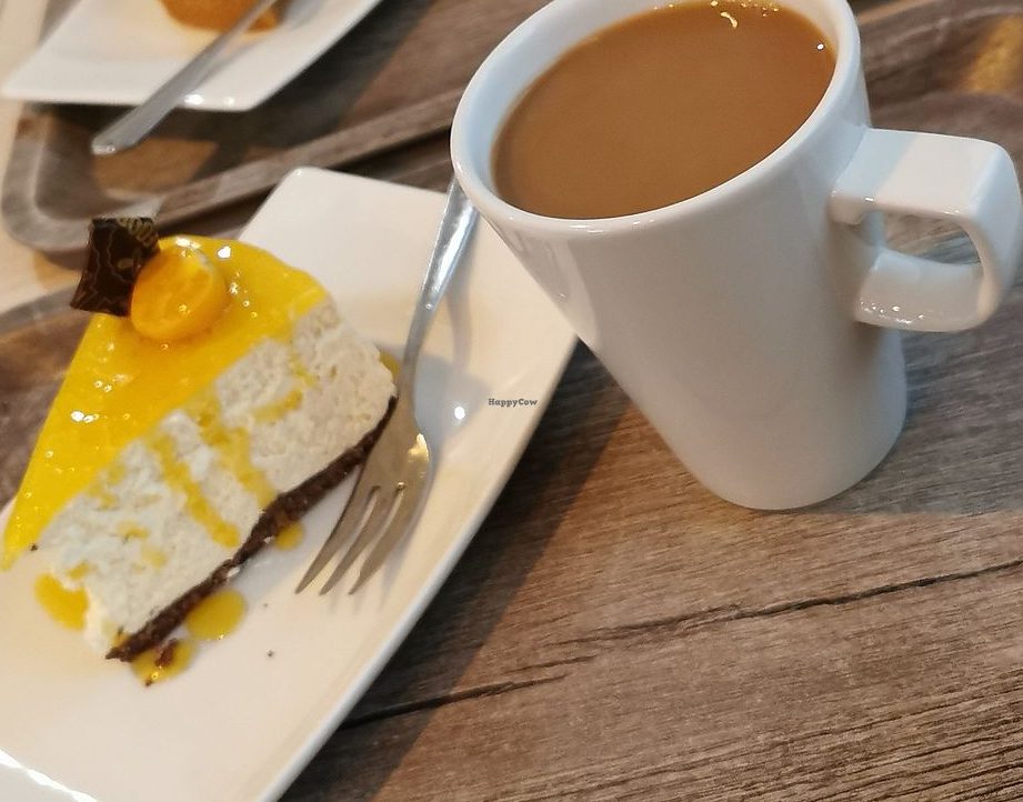 mango cake house cafe