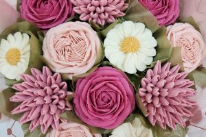 SOFIA KEK & BOUQUET BAJET