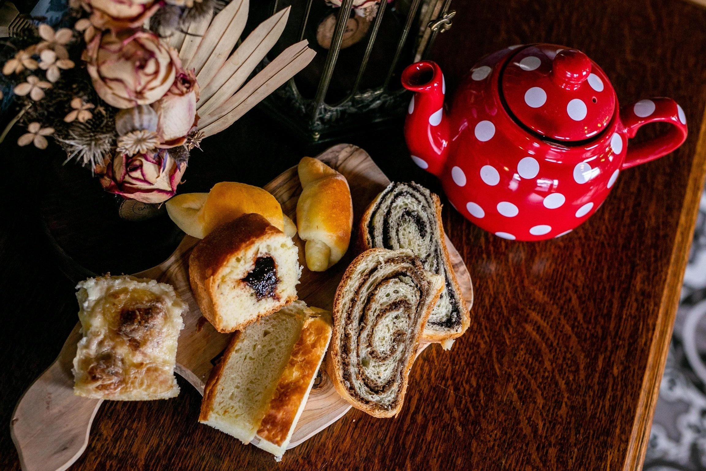 mama mira mini bakery