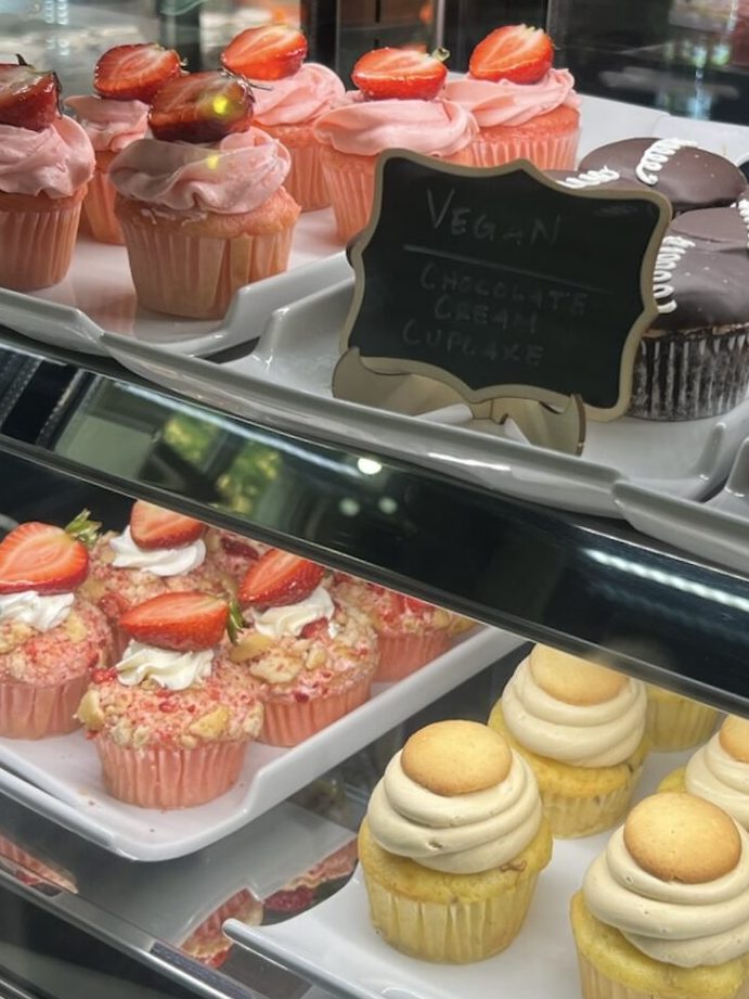 sweettooth by hanani cakes and pastries